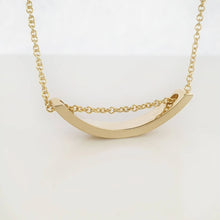 Load image into Gallery viewer, Half circle necklace in solid gold
