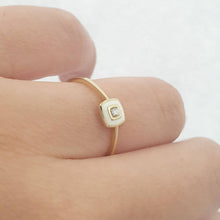 Load image into Gallery viewer, Minimalist square diamond ring
