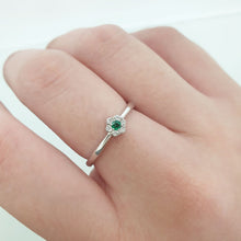 Load image into Gallery viewer, Rossete emerald diamond ring
