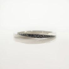 Load image into Gallery viewer, Black Diamond Mobius Ring
