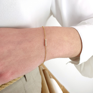 Diamond bracelet in solid gold