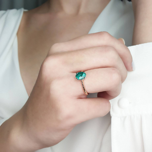 Solitaire Oval Emerald Ring