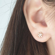 Load image into Gallery viewer, Snowflake On A Gold Earring
