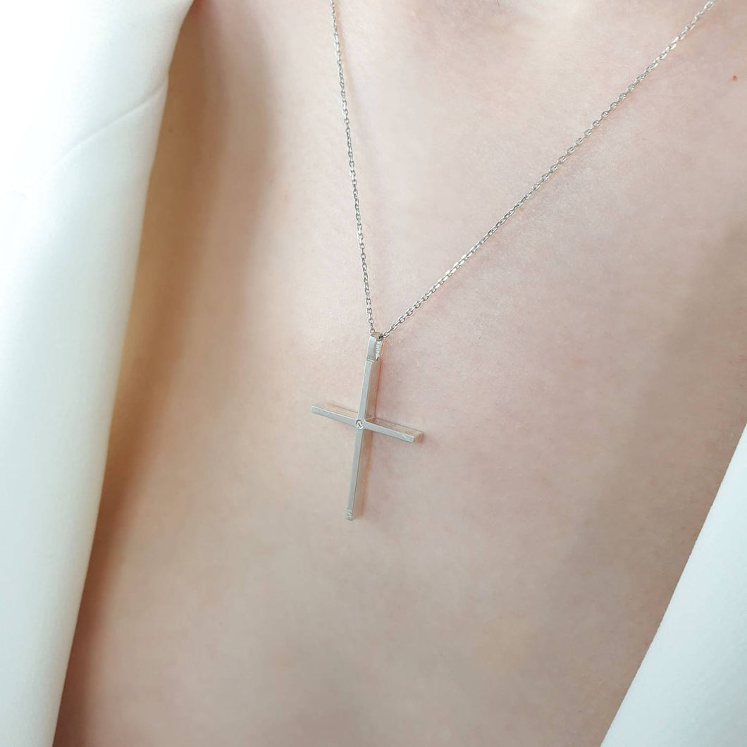 White Gold Cross With Central Diamond