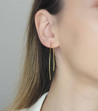 Load image into Gallery viewer, Gold Open Dangling Earrings
