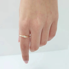 Load image into Gallery viewer, Eye Diamond Ring In Solid Gold
