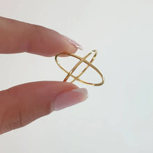 Load image into Gallery viewer, Minimalist Gold Cross Ring
