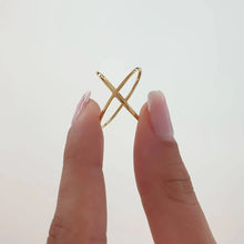 Load image into Gallery viewer, Minimalist Gold Cross Ring
