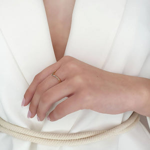 V Gold Minimale Ring