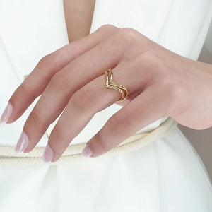 V Gold Minimale Ring