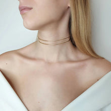 Load image into Gallery viewer, Gold Choker Necklace
