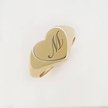 Load image into Gallery viewer, Gold Heart Signet Ring
