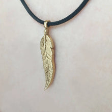 Load image into Gallery viewer, Gold Feather Necklace
