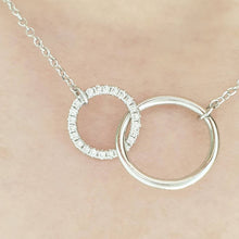 Load image into Gallery viewer, Interlocking Circle Diamonds Necklace
