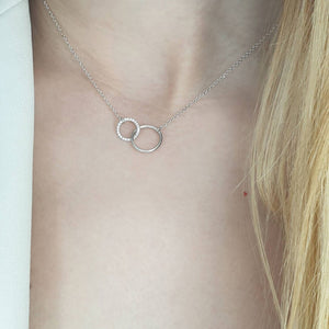 Interlocking Circle Diamonds Necklace