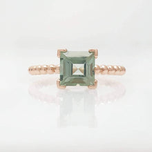 Load image into Gallery viewer, Green Tourmaline Gold Ring
