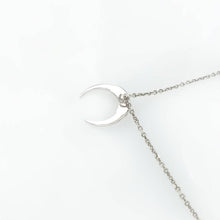 Load image into Gallery viewer, Crescent moon necklace
