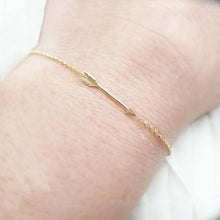 Load image into Gallery viewer, Arrow Bracelet In Solid Gold
