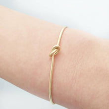 Load image into Gallery viewer, &quot;KNOT&quot; Bangle
