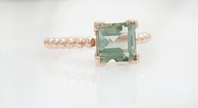 Load image into Gallery viewer, Green Tourmaline Gold Ring
