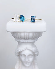 Load image into Gallery viewer, Ring With Malachite White And London Blue Topaz
