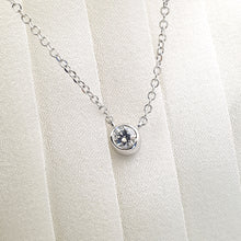 Load image into Gallery viewer, Solitaire diamond necklace
